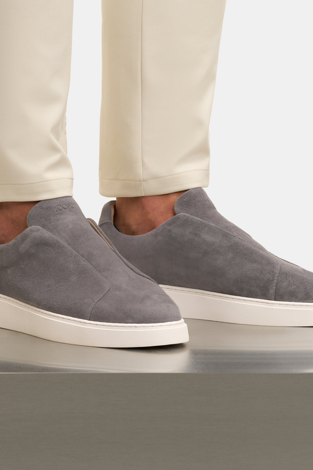 THE ZANO SUEDE TRAINER