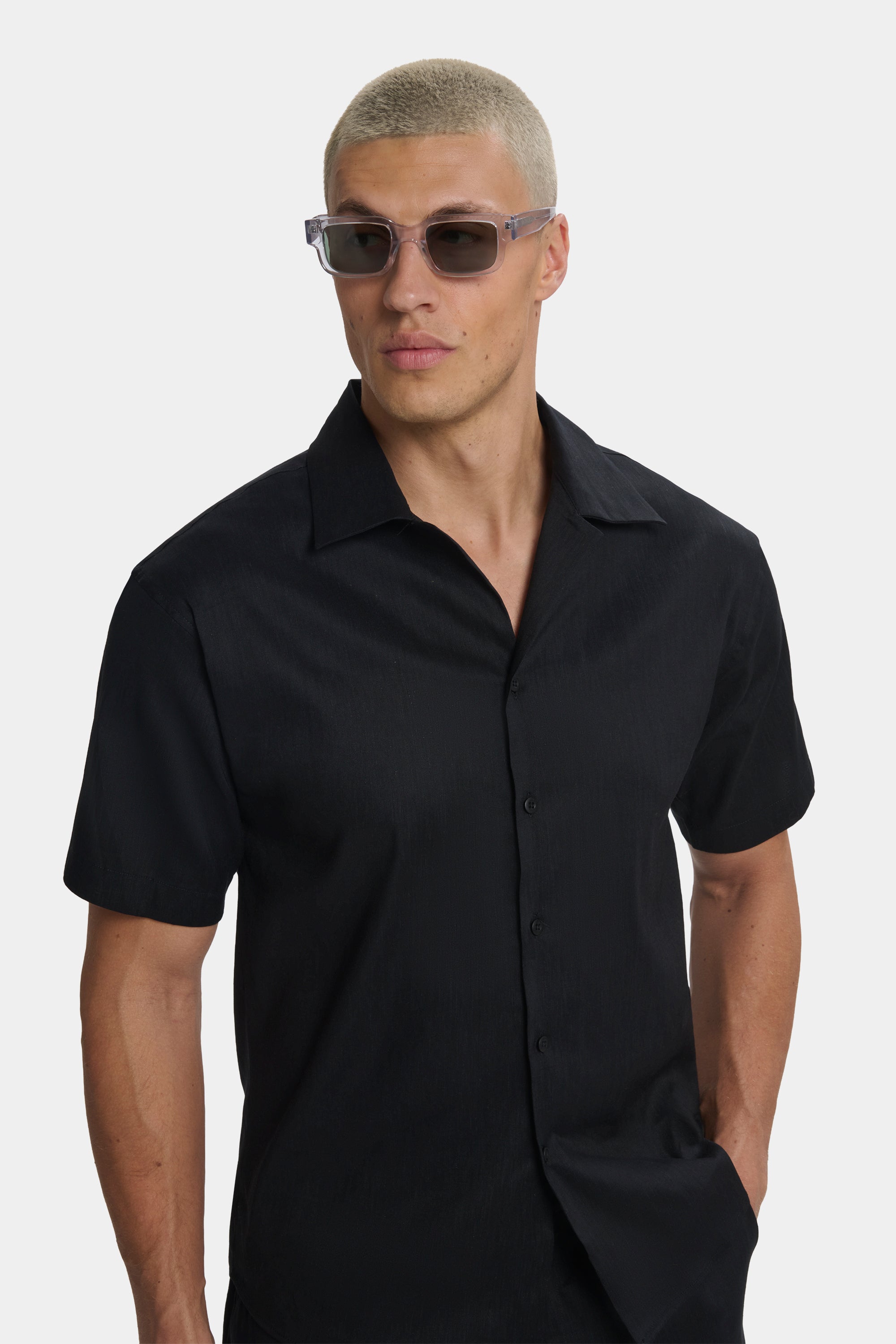 #color_Black