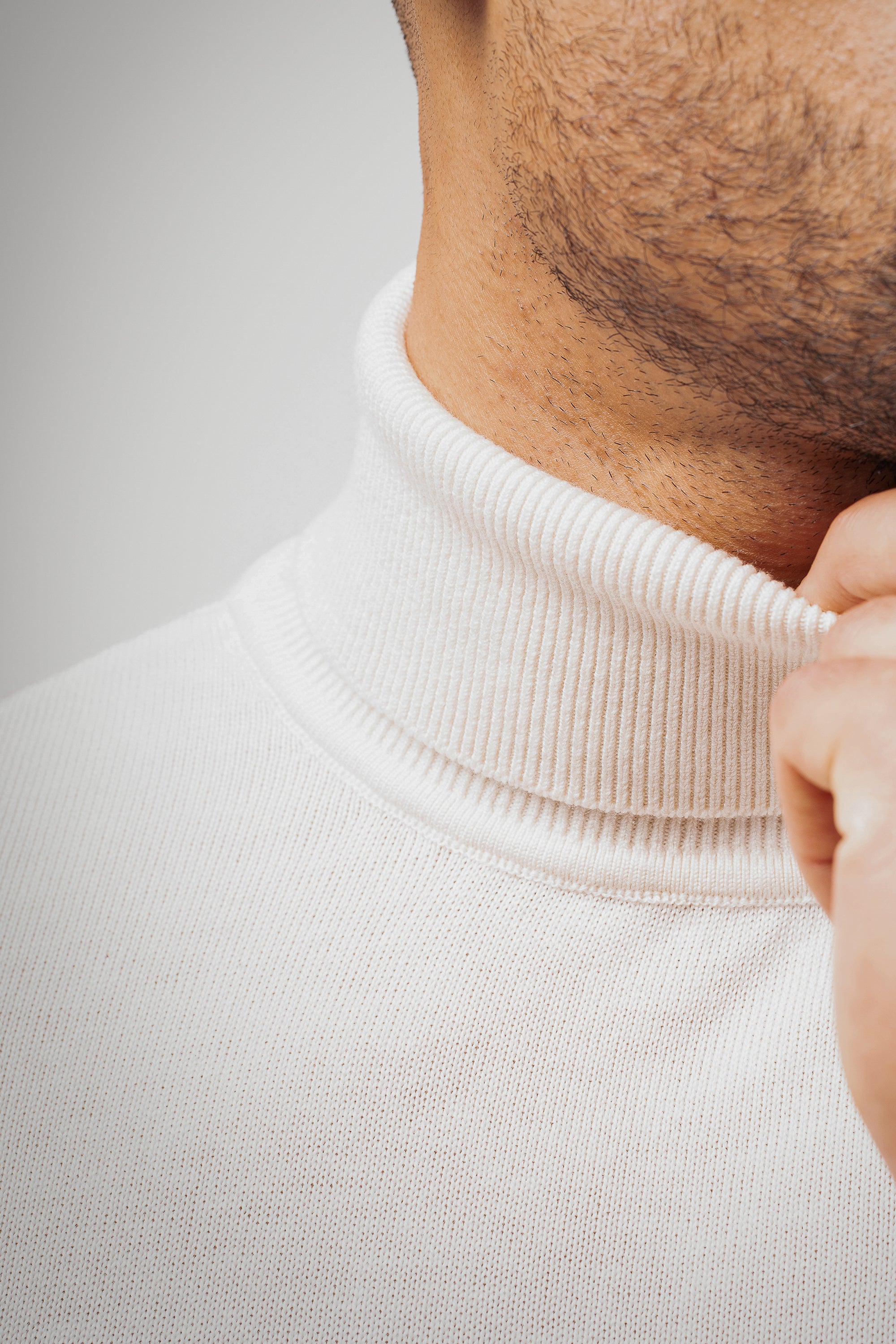 THE ARTURO TURTLENECK - BEIGE - ICON. AMSTERDAM