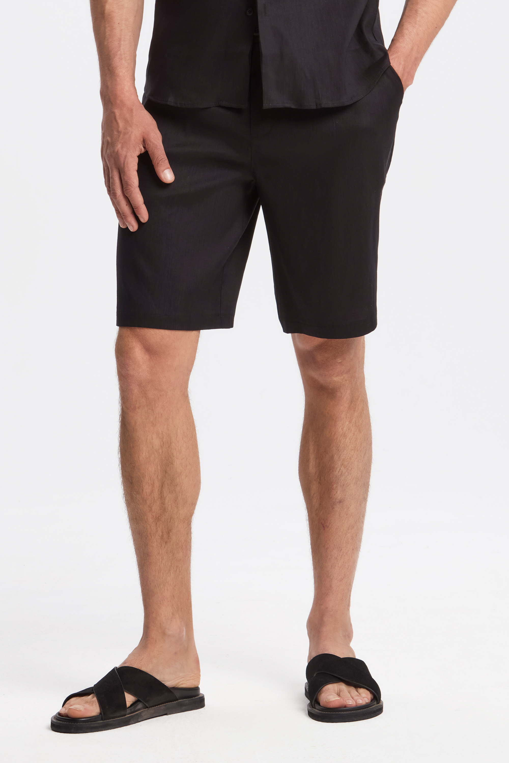 THE LINEN SHORT SET
